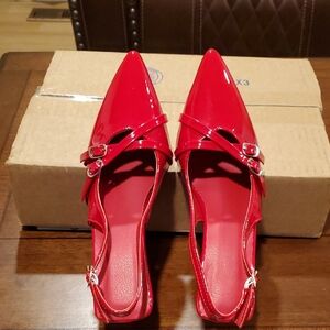 Women’s Red Patent Pointed-Toe Slingback Flats with Double Buckle